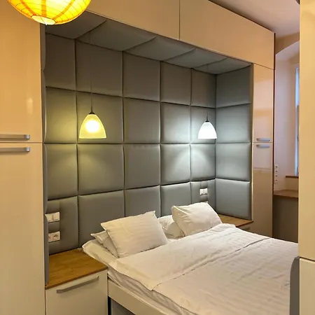 Ploscha Rynok Апартаменти Львів