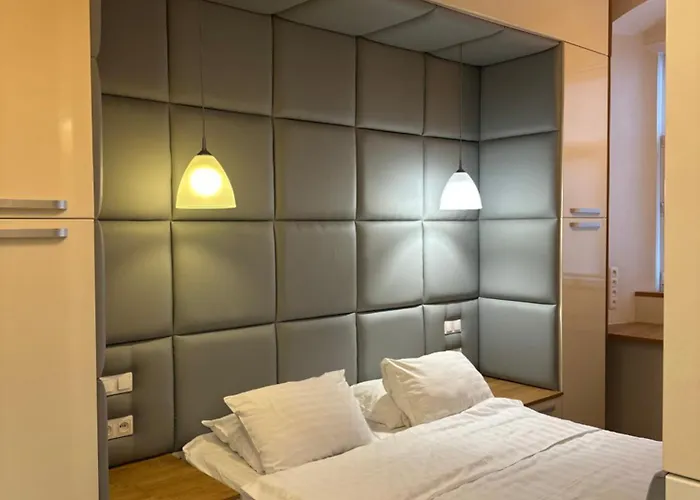 Ploscha Rynok Apartman Lviv